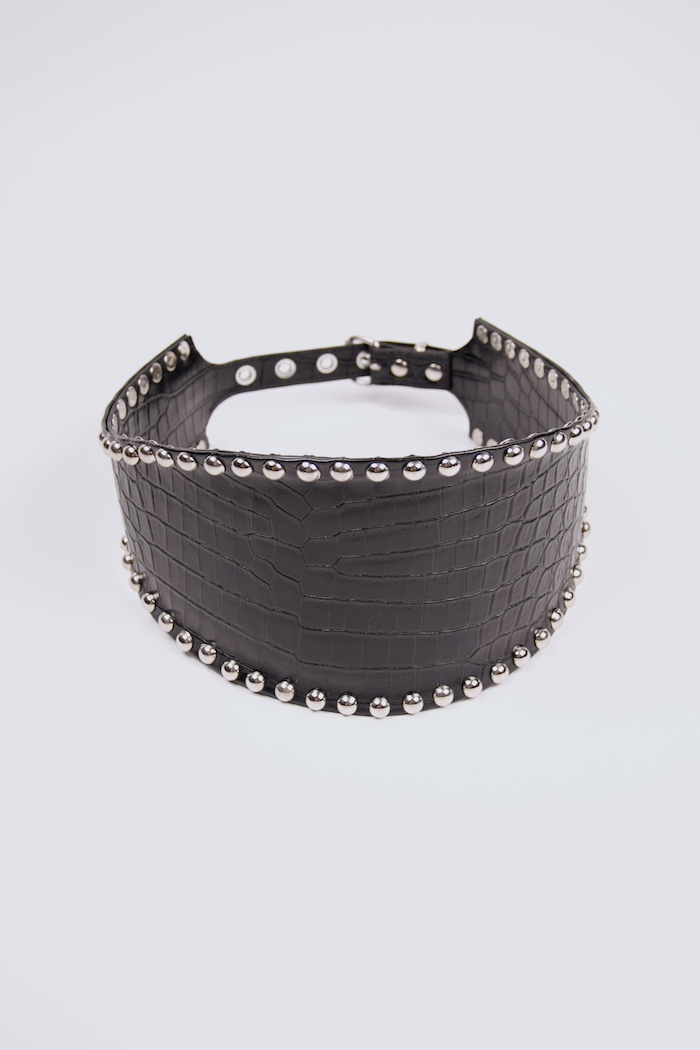 CROC-EMBOSSED LEATHER BELT