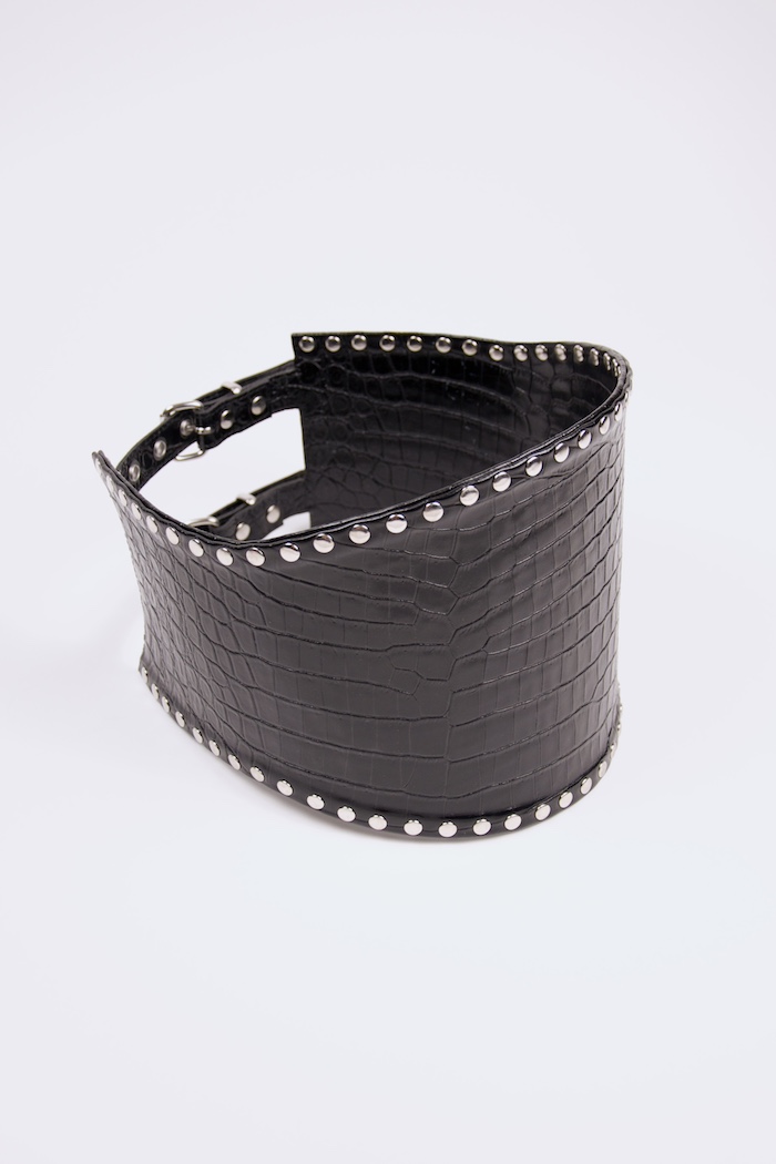 WIDE CROC-EMBOSSED LEATHER BELT